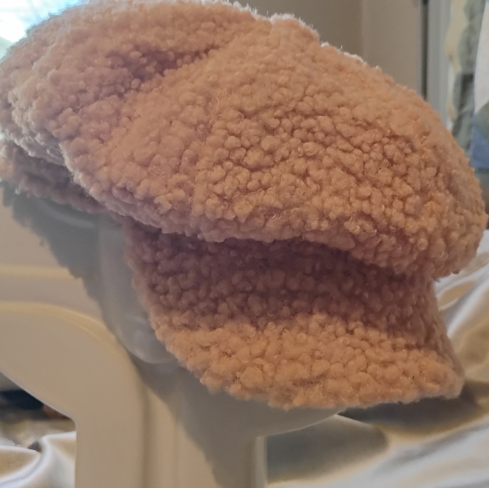 Cozy Pink Sherpa Beret